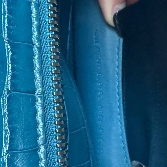 Balenciaga Elegant Crocodile-Embossed Blue Handbag NWT - Picture 11 of 16